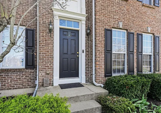 2nd image of 1301 Harvest Run Dr, Lebanon, OH 45036 | MLS# 1884573