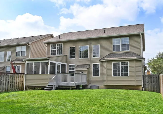 Homes for sale in Sycamore Twp, OH | 8552 Deerway Dr, Sycamore Twp, OH 45236 | MLS# 1884577