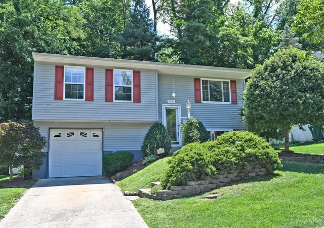 Homes for sale in Cincinnati, OH | 6043 Tridale Ct, Cincinnati, OH 45230 | MLS# 1884579