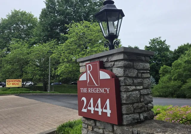 4th image of 2444 Madison Rd #210B, Cincinnati, OH 45208 | MLS# 1884520