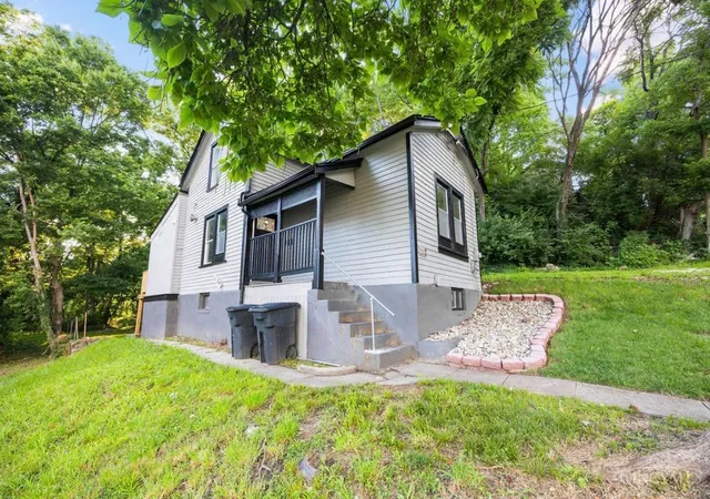 Homes for sale in Cincinnati, OH | 2187 Boone St, Cincinnati, OH 45206 | MLS# 1884535