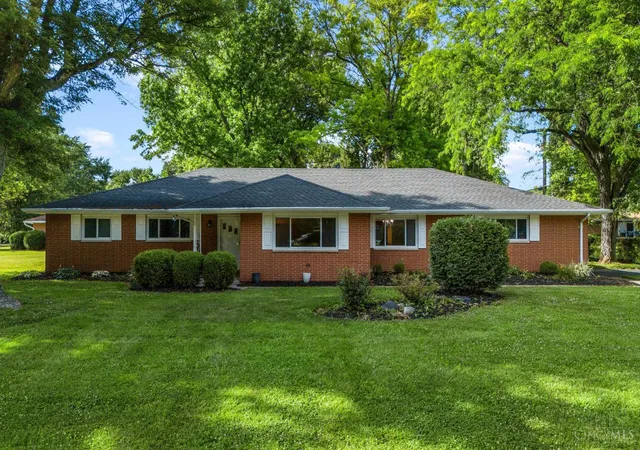 Photo 1 of Sale Pending at 991 Stanwick Dr, Beavercreek, OH 45430 | MLS# 1884659 | Listing updated on 2026-08-25