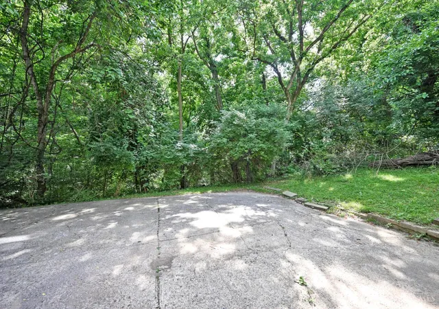 2nd image of 3143 Saffer St, Cincinnati, OH 45211