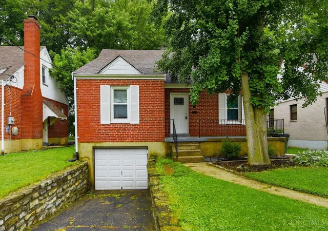 1st image of 6924 Gloria Dr, Cincinnati, OH 45239 | MLS# 1884684