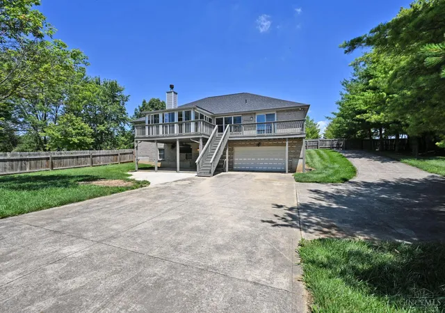 Homes for sale in Turtle Creek Twp, OH | 4023 Hamilton Rd, Turtle Creek Twp, OH 45036 | MLS# 1884682
