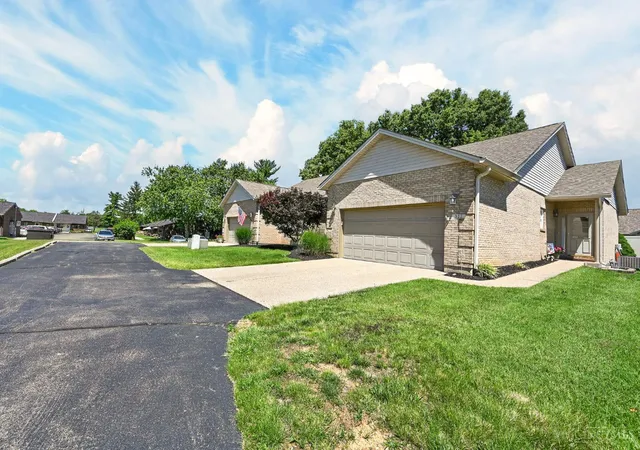 Homes for sale in Fairfield, OH | 322 Lauryn Meadows Ct, Fairfield, OH 45014 | MLS# 1884690
