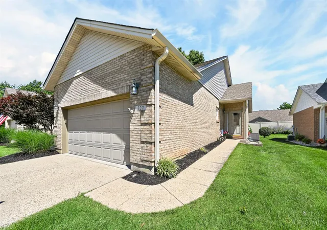 Homes for sale in Fairfield, OH | 322 Lauryn Meadows Ct, Fairfield, OH 45014 | MLS# 1884690