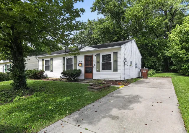 2nd image of 9875 Crusader Dr, Colerain Twp, OH 45251 | MLS# 1884452