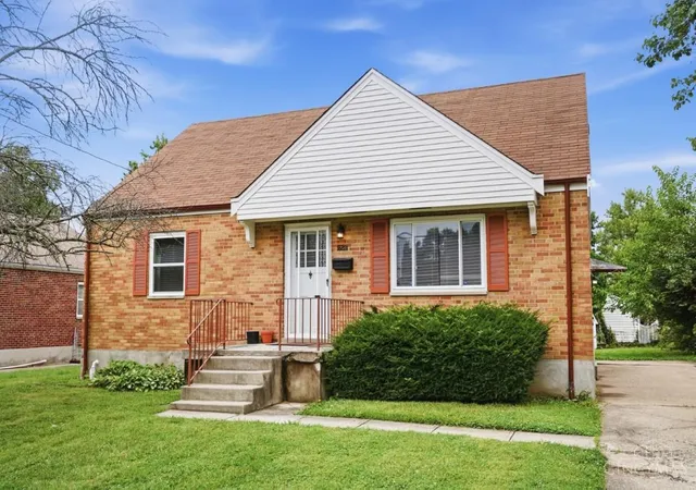 3rd image of 1906 Acorn Dr, Cincinnati, OH 45231 | MLS# 1884726
