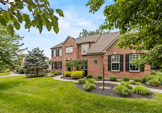 Homes for sale in Pierce Twp, OH | 972 E Legendary Run, Pierce Twp, OH 45245 | MLS# 1883434