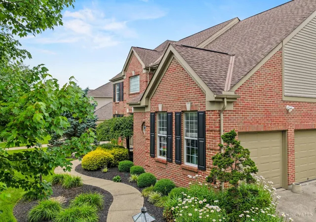 Homes for sale in Pierce Twp, OH | 972 E Legendary Run, Pierce Twp, OH 45245 | MLS# 1883434