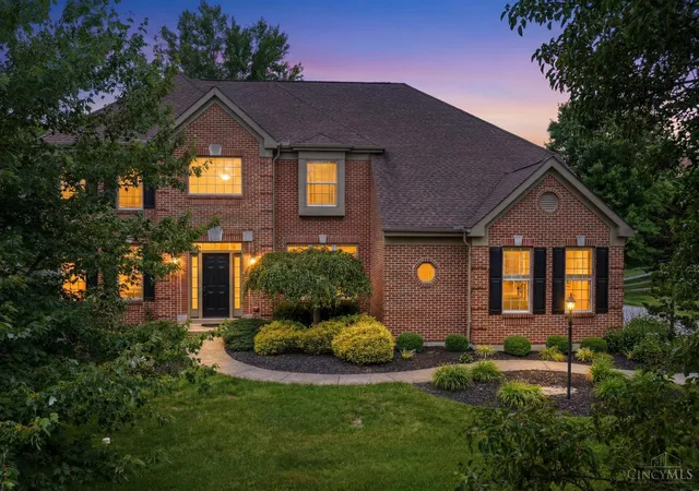 Homes for sale in Pierce Twp, OH | 972 E Legendary Run, Pierce Twp, OH 45245 | MLS# 1883434