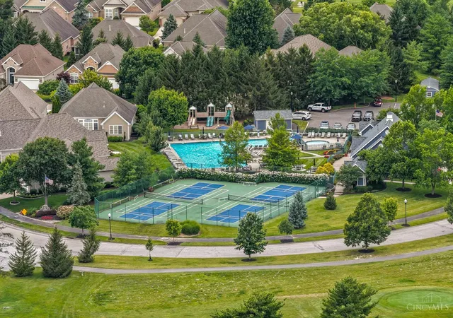 Homes for sale in Pierce Twp, OH | 972 E Legendary Run, Pierce Twp, OH 45245 | MLS# 1883434