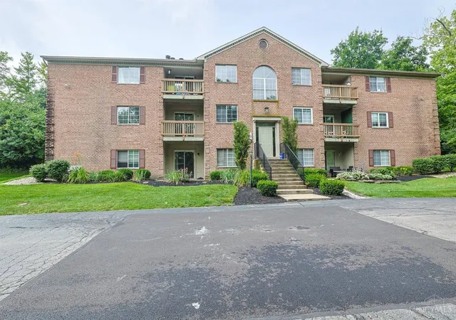 Homes for sale in Fairfield, OH | 1625 W Augusta Blvd, Fairfield, OH 45014 | MLS# 1884495