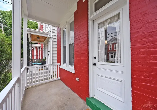 Homes for sale in Cincinnati, OH | 4266 Williamson Pl, Cincinnati, OH 45223 | MLS# 1884642