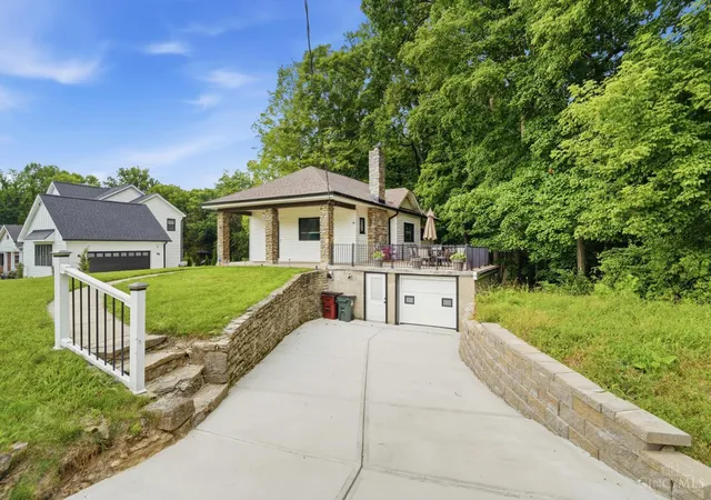 Homes for sale in Columbia Twp, OH | 5575 Stewart Avenue, Columbia Twp, OH 45227 | MLS# 1884731