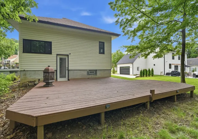 Homes for sale in Columbia Twp, OH | 5575 Stewart Avenue, Columbia Twp, OH 45227 | MLS# 1884731