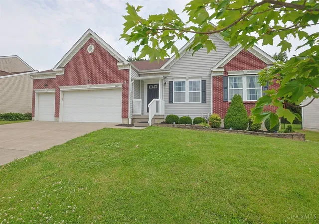 Homes for sale in Colerain Twp, OH | 7307 Hunters Ridge Ln, Colerain Twp, OH 45248 | MLS# 1884669