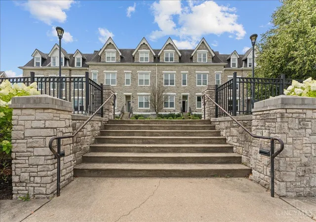62nd image of 1931 Bigelow St, Cincinnati, OH 45219 | MLS# 1884638