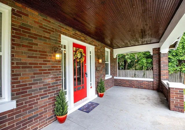 Homes for sale in Cincinnati, OH | 5415 Lester Rd, Cincinnati, OH 45213 | MLS# 1884759