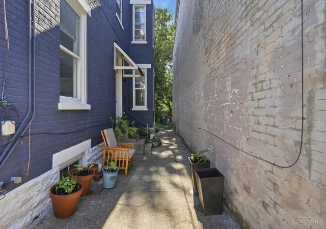 Homes for sale in Cincinnati, OH | 4228 Dane Ave, Cincinnati, OH 45223 | MLS# 1883852