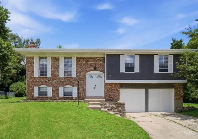 2nd image of 11834 Ashmore Ct, Cincinnati, OH 45246 | MLS# 1884780