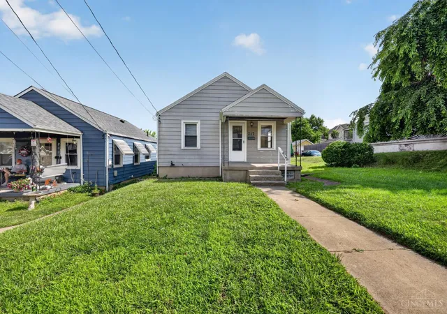 Homes for sale in Hamilton, OH | 217 Webster Ave, Hamilton, OH 45013 | MLS# 1884392