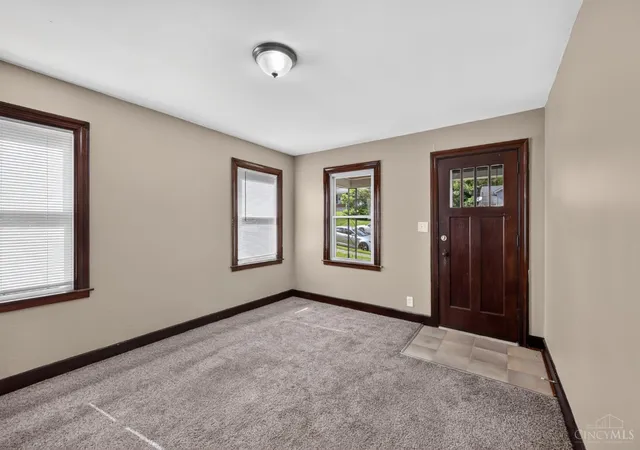 Homes for sale in Hamilton, OH | 217 Webster Ave, Hamilton, OH 45013 | MLS# 1884392