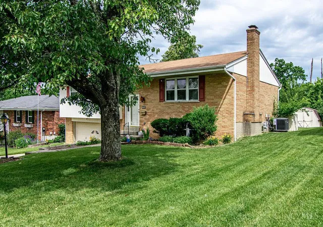 Homes for sale in Green Twp, OH | 3762 Ridgedale Dr, Green Twp, OH 45247 | MLS# 1884768