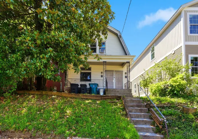Homes for sale in Cincinnati, OH | 3329 Hackberry St, Cincinnati, OH 45207 | MLS# 1884019