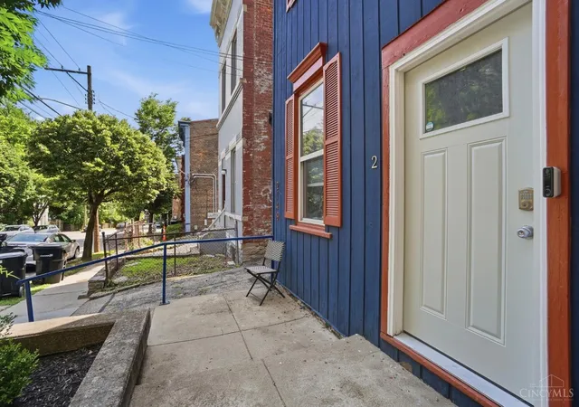 3rd image of 2149 W Clifton Ave, Cincinnati, OH 45219 | MLS# 1884198