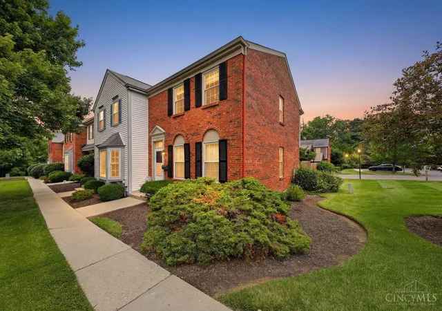 1st image of 3434 Sunbury Ln, Cincinnati, OH 45251 | MLS# 1884789