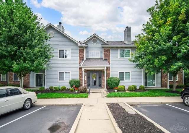 Homes for sale in Centerville, OH | 6591 Brigham Sq #7, Centerville, OH 45459 | MLS# 1884805