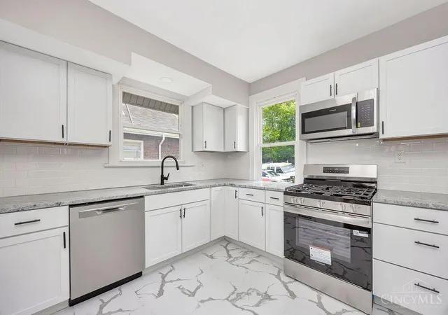 3rd image of 1115 Rutledge Ave, Cincinnati, OH 45205 | MLS# 1884125