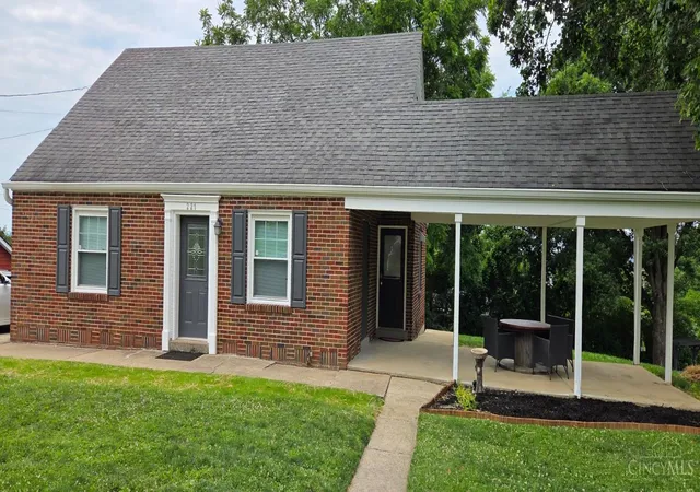 Homes for sale in Reading, OH | 221 Harvest, Reading, OH 45237 | MLS# 1884834