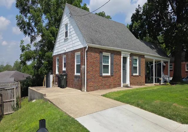 Homes for sale in Reading, OH | 221 Harvest, Reading, OH 45237 | MLS# 1884834