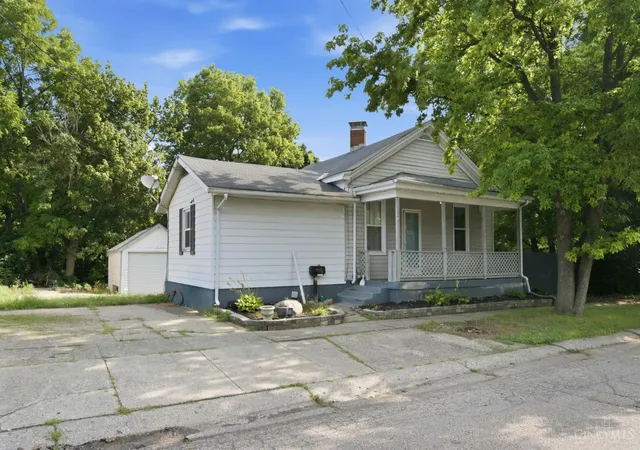Homes for sale in Hamilton, OH | 302 Haldimand Ave, Hamilton, OH 45013 | MLS# 1884813