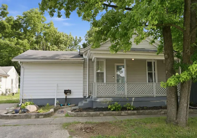 Homes for sale in Hamilton, OH | 302 Haldimand Ave, Hamilton, OH 45013 | MLS# 1884813