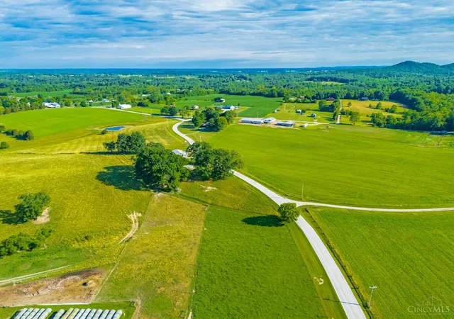 Homes for sale in Blue Creek, OH | 2971 Cedar Mills Rd, Blue Creek, OH 45616 | MLS# 1884149