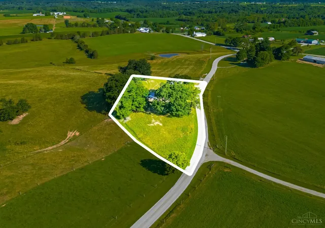 Homes for sale in Blue Creek, OH | 2971 Cedar Mills Rd, Blue Creek, OH 45616 | MLS# 1884149