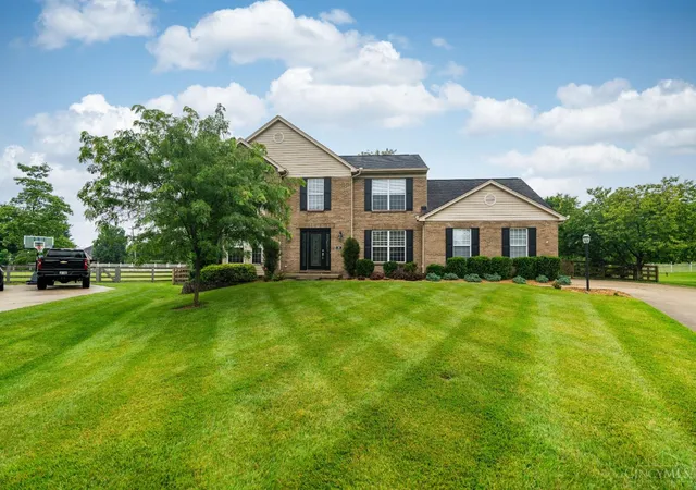 Homes for sale in Liberty Twp, OH | 7180 Ashview Ln, Liberty Twp, OH 45011 | MLS# 1884852