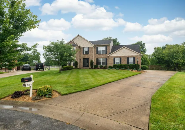 Homes for sale in Liberty Twp, OH | 7180 Ashview Ln, Liberty Twp, OH 45011 | MLS# 1884852