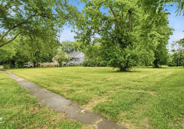 Homes for sale in Cincinnati, OH | 1143 Towne St, Cincinnati, OH 45216 | MLS# 1884876