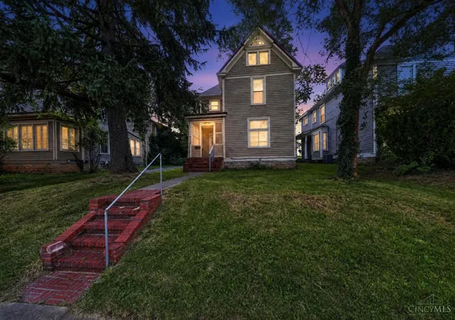 Homes for sale in Cincinnati, OH | 4530 Whetsel Ave, Cincinnati, OH 45227 | MLS# 1882389