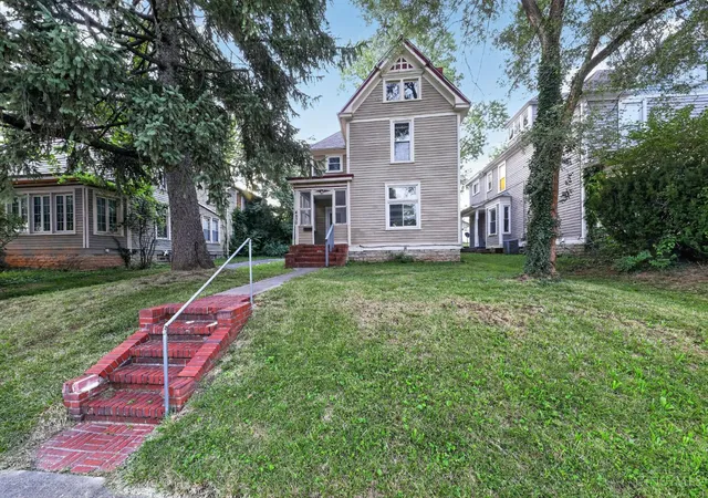Homes for sale in Cincinnati, OH | 4530 Whetsel Ave, Cincinnati, OH 45227 | MLS# 1882389