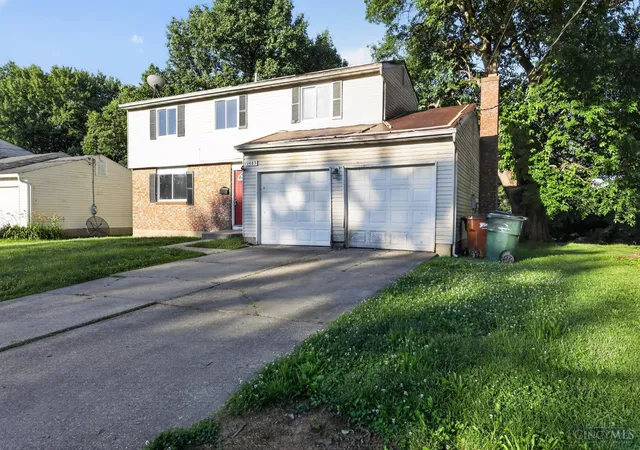 Homes for sale in Forest Park, OH | 11485 Lincolnshire Dr, Forest Park, OH 45240 | MLS# 1882579