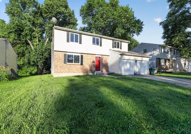 Homes for sale in Forest Park, OH | 11485 Lincolnshire Dr, Forest Park, OH 45240 | MLS# 1882579