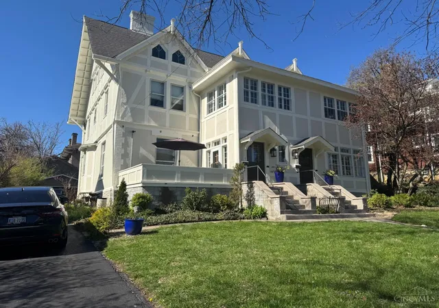 Homes for sale in Cincinnati, OH | 967 Marion Ave, Cincinnati, OH 45229 | MLS# 1884758