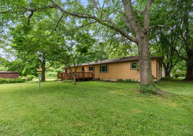 Homes for sale in Loveland, OH | 9032 Oak Dr, Loveland, OH 45140 | MLS# 1884858