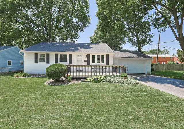 1st image of 111 Stadia Dr, Franklin, OH 45005 | MLS# 1884903